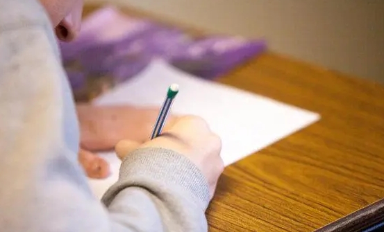 2024年莱芜成人高考高起本外语备考技巧